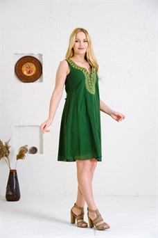 9060 Koyu Yeşil Nakışlı Elbise